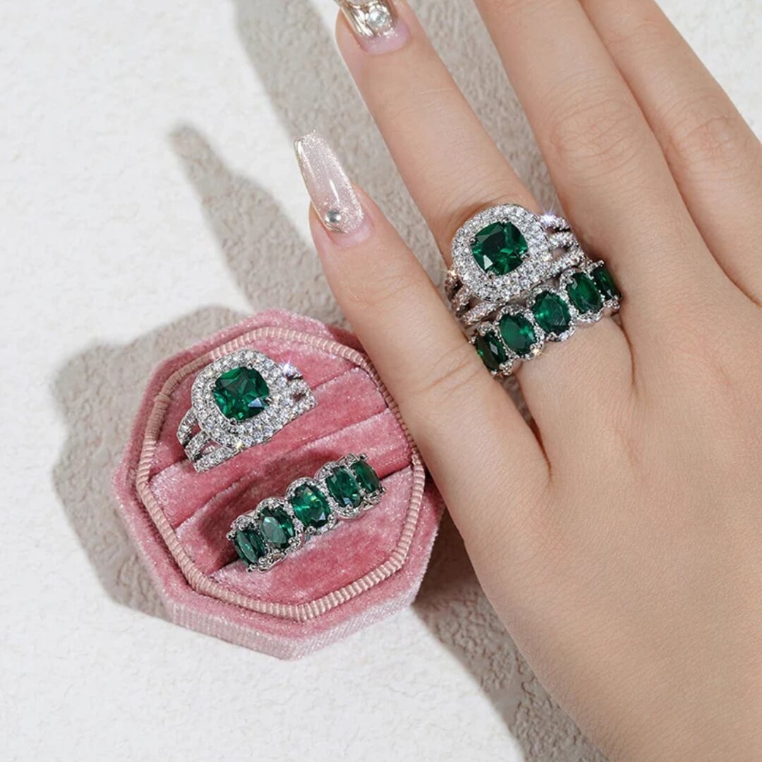 Eterna Halo Ring Set