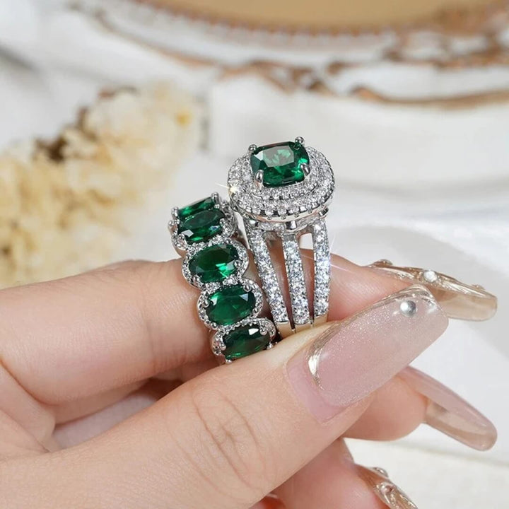 Eterna Halo Ring Set