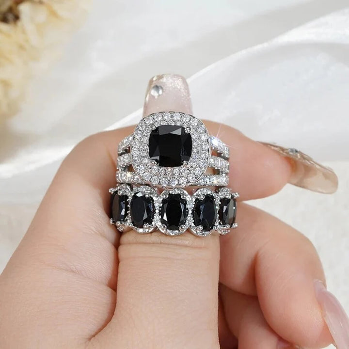 Eterna Halo Ring Set