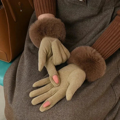 "Esta" Fur Gloves